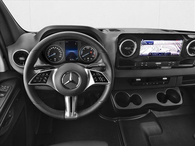 New 2025 Mercedes-Benz eSprinter 170 Cargo image 4