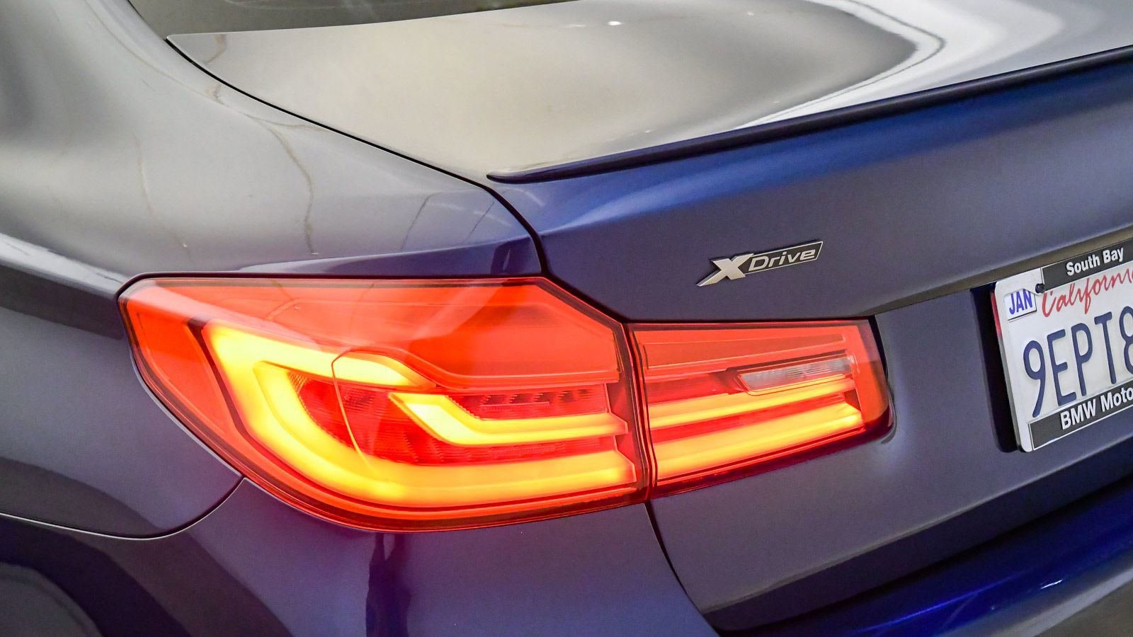 Used 2020 BMW M550i xDrive w/ Executive Package image 11