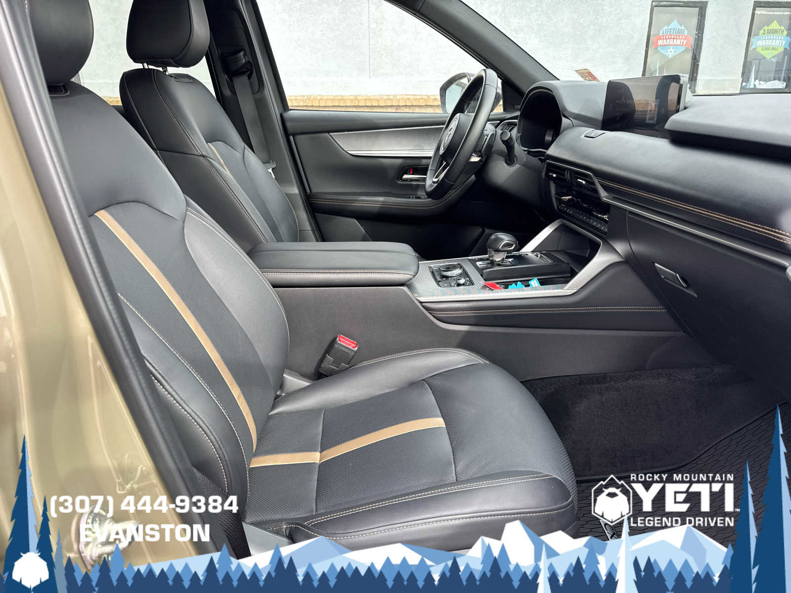 Used 2025 MAZDA CX-70 Plug-In Hybrid w/ Premium Plus image 12