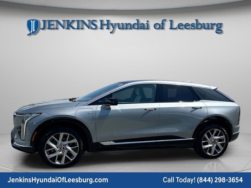 Used 2026 Cadillac Optiq Luxury 1 image 11