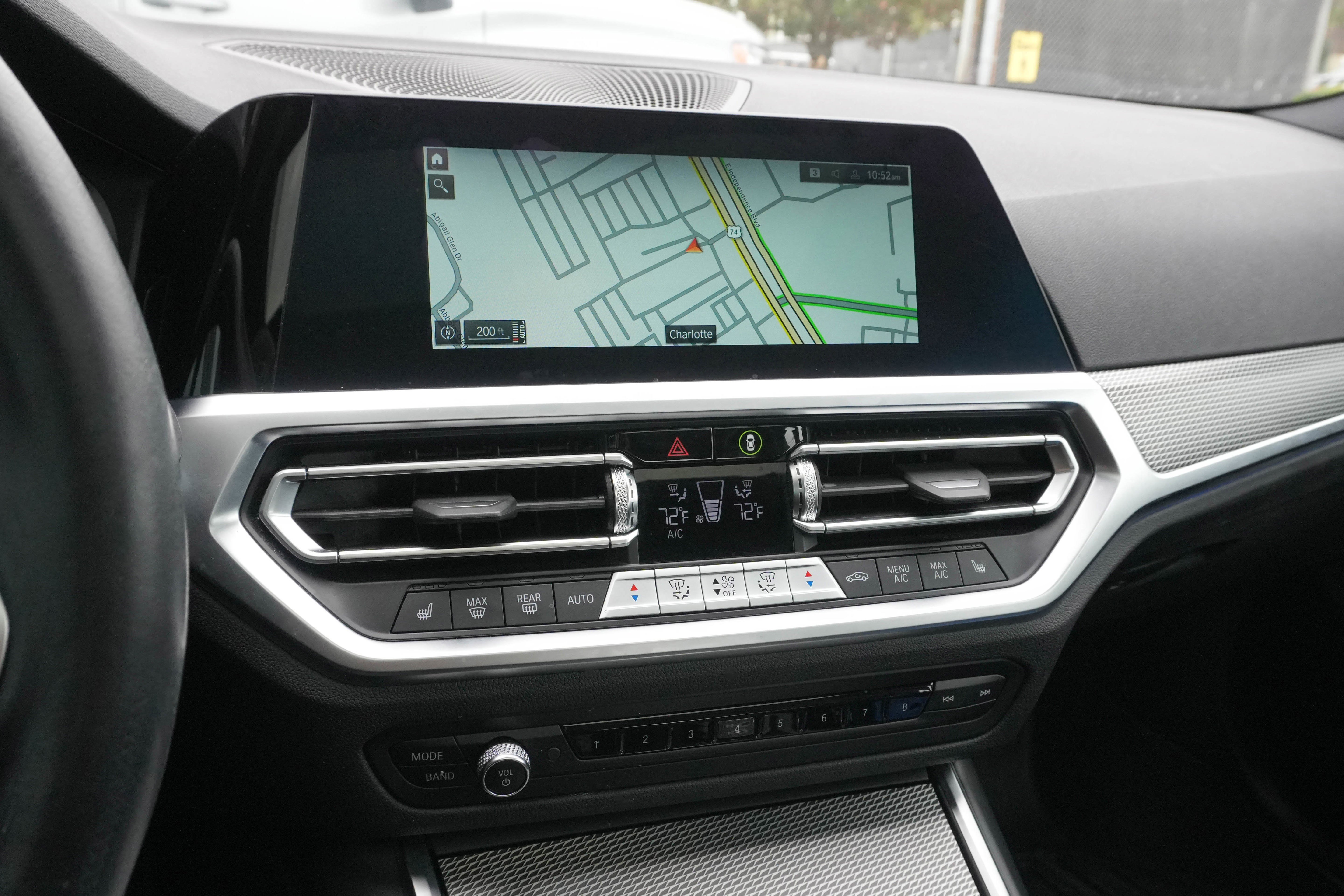 Used 2022 BMW 330i Sedan w/ M Sport Package image 23