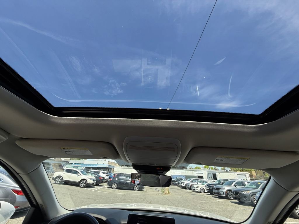 Used 2024 MAZDA CX-90 Plug-In Hybrid w/ Preferred image 23