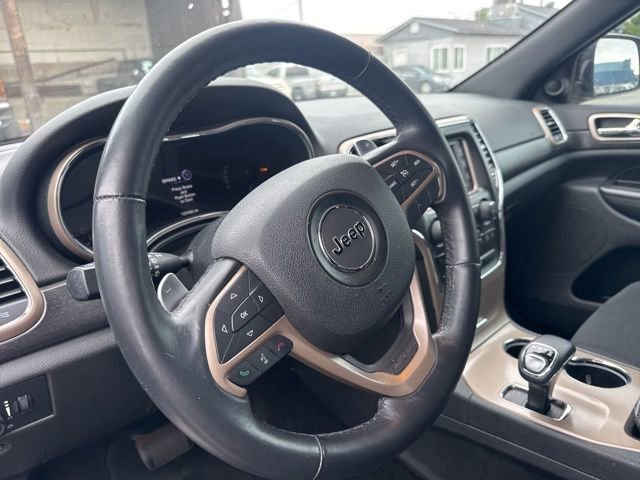 Used 2015 Jeep Grand Cherokee Laredo w/ Quick Order Package 23E RWD image 10