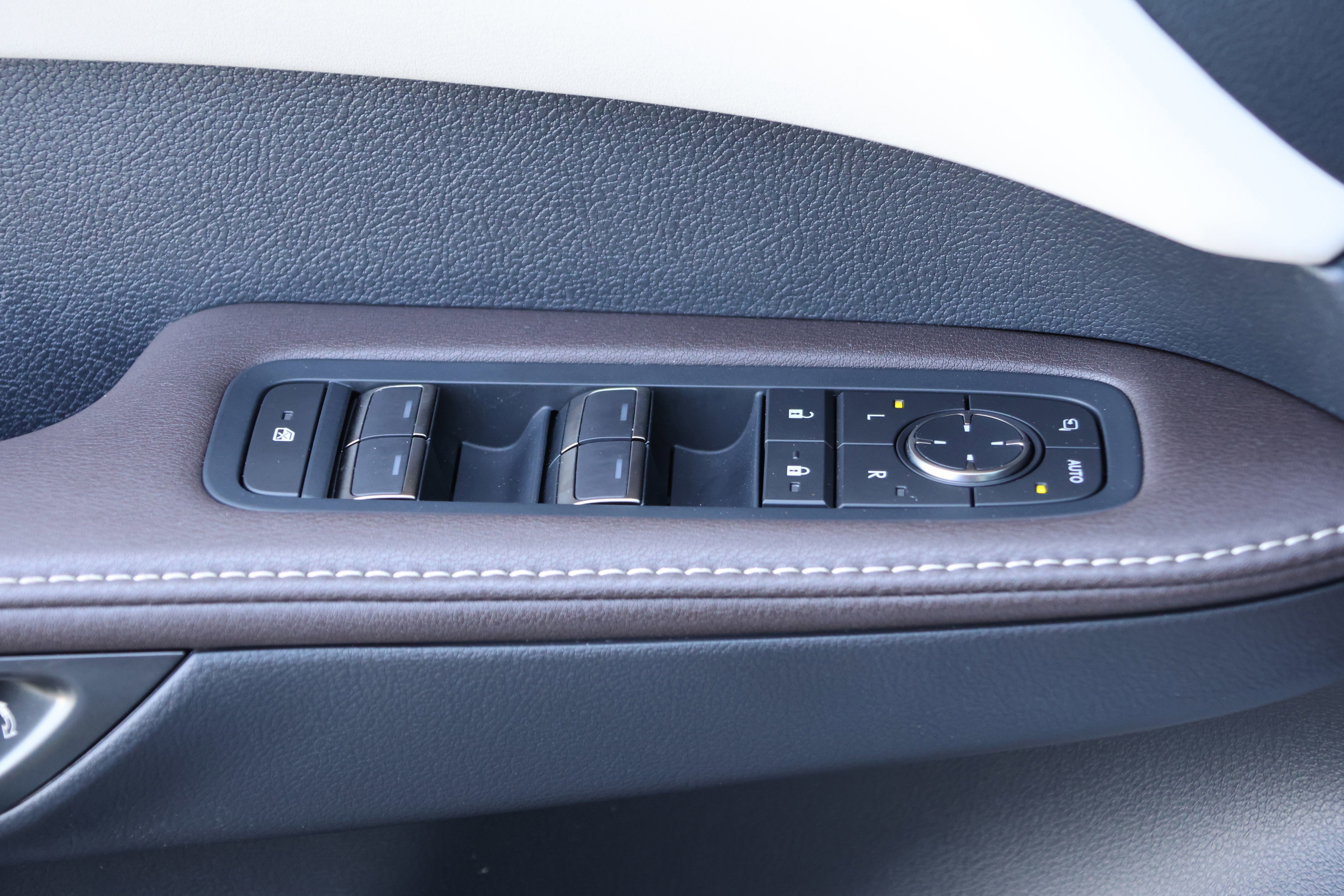 Used 2024 Lexus RX 350 w/ Convenience Package AWD/4WD image 13