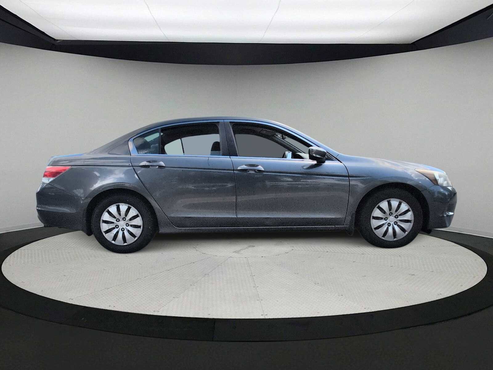 Used 2010 Honda Accord LX image 9