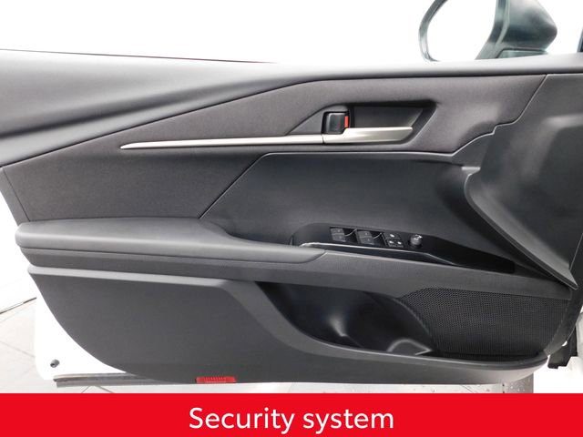 Used 2025 Toyota Camry LE image 17