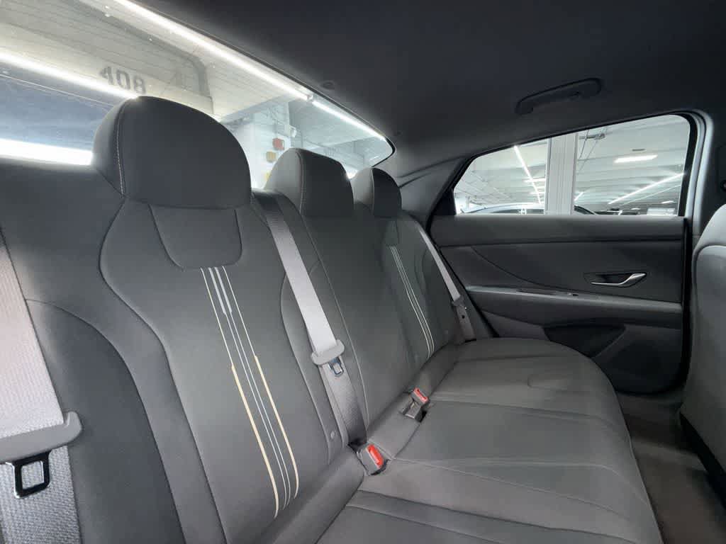 Used 2025 Hyundai Elantra Sport FWD image 26