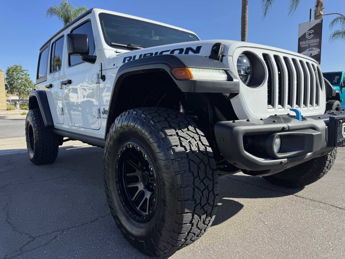 Used 2023 Jeep Wrangler Unlimited Rubicon 4xe w/ Steel Bumper Group image 10