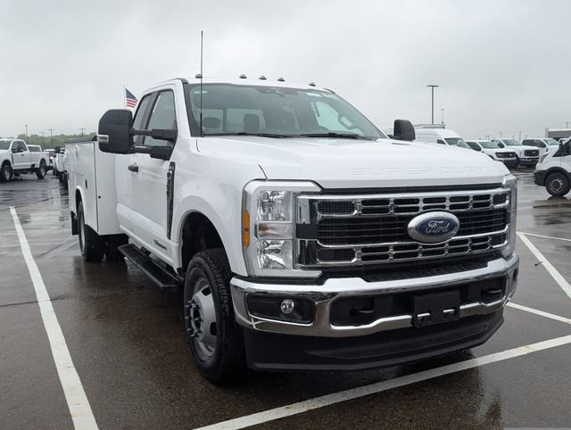 New 2026 Ford F350 XL w/ XL Chrome Package AWD/4WD image 1