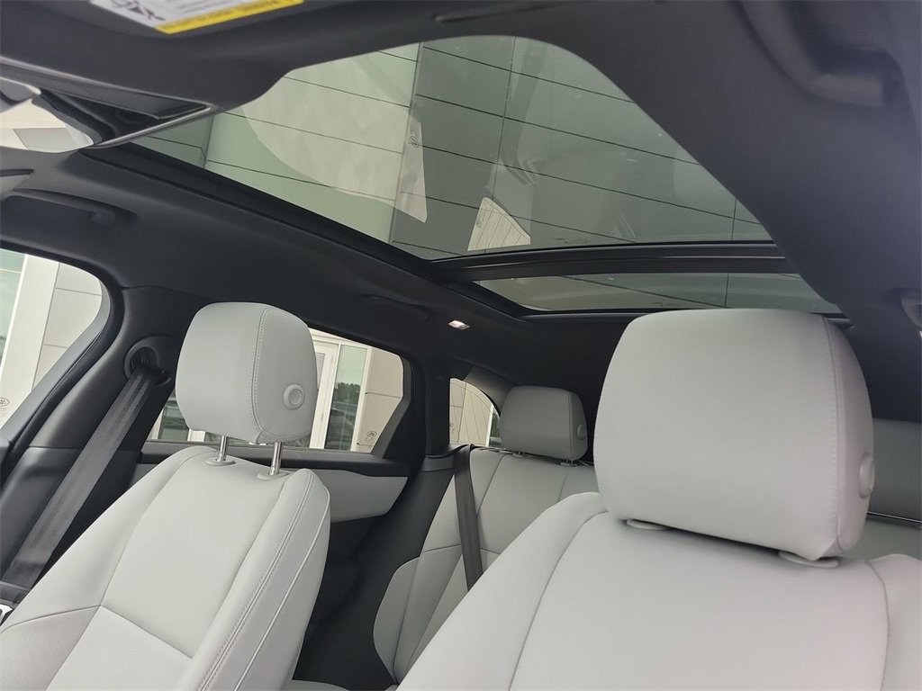 New 2026 Land Rover Range Rover Velar S image 28