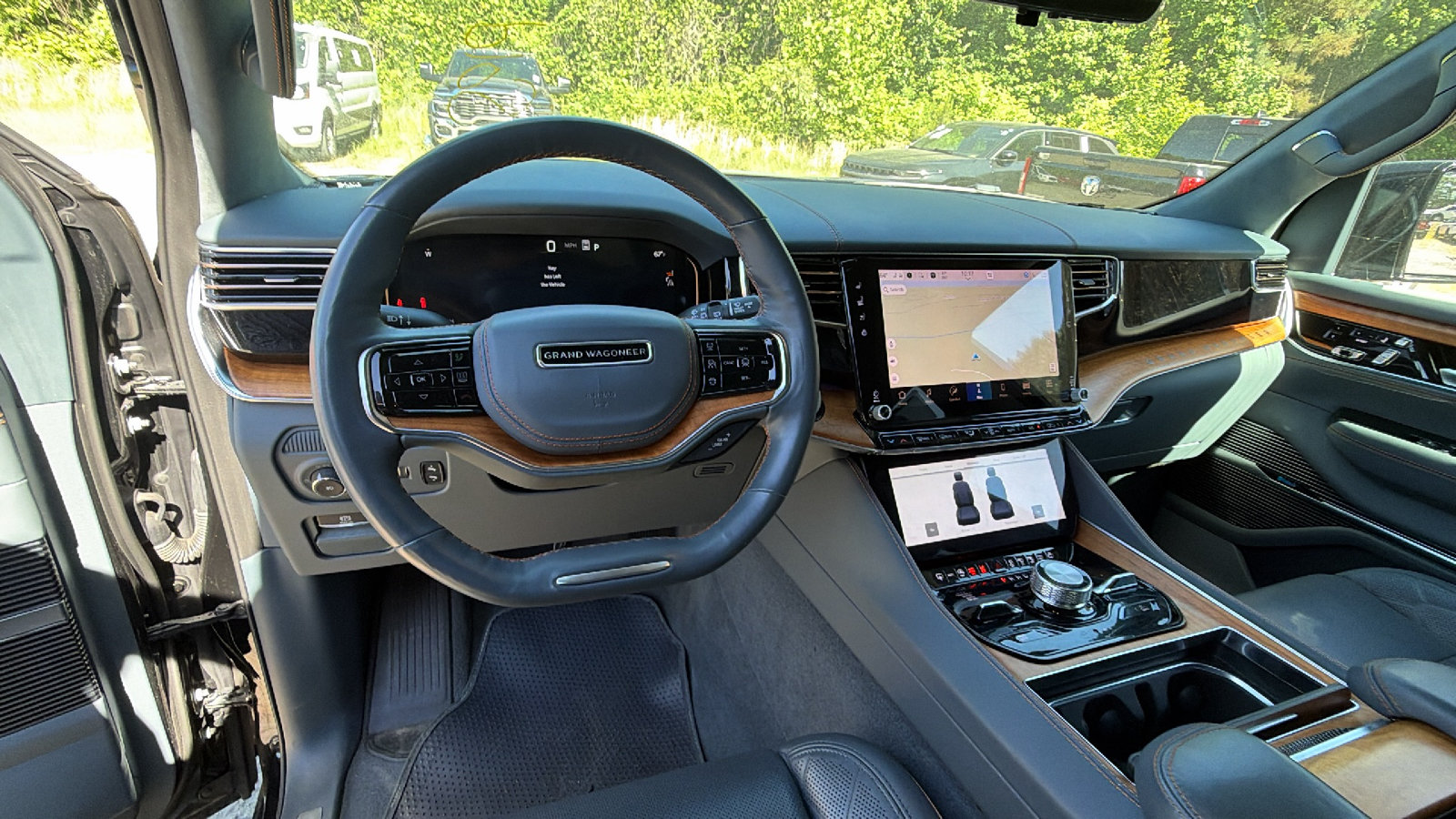 Certified 2024 Jeep Grand Wagoneer Series III w/ Rear Seat Video Group 1 AWD/4WD image 29