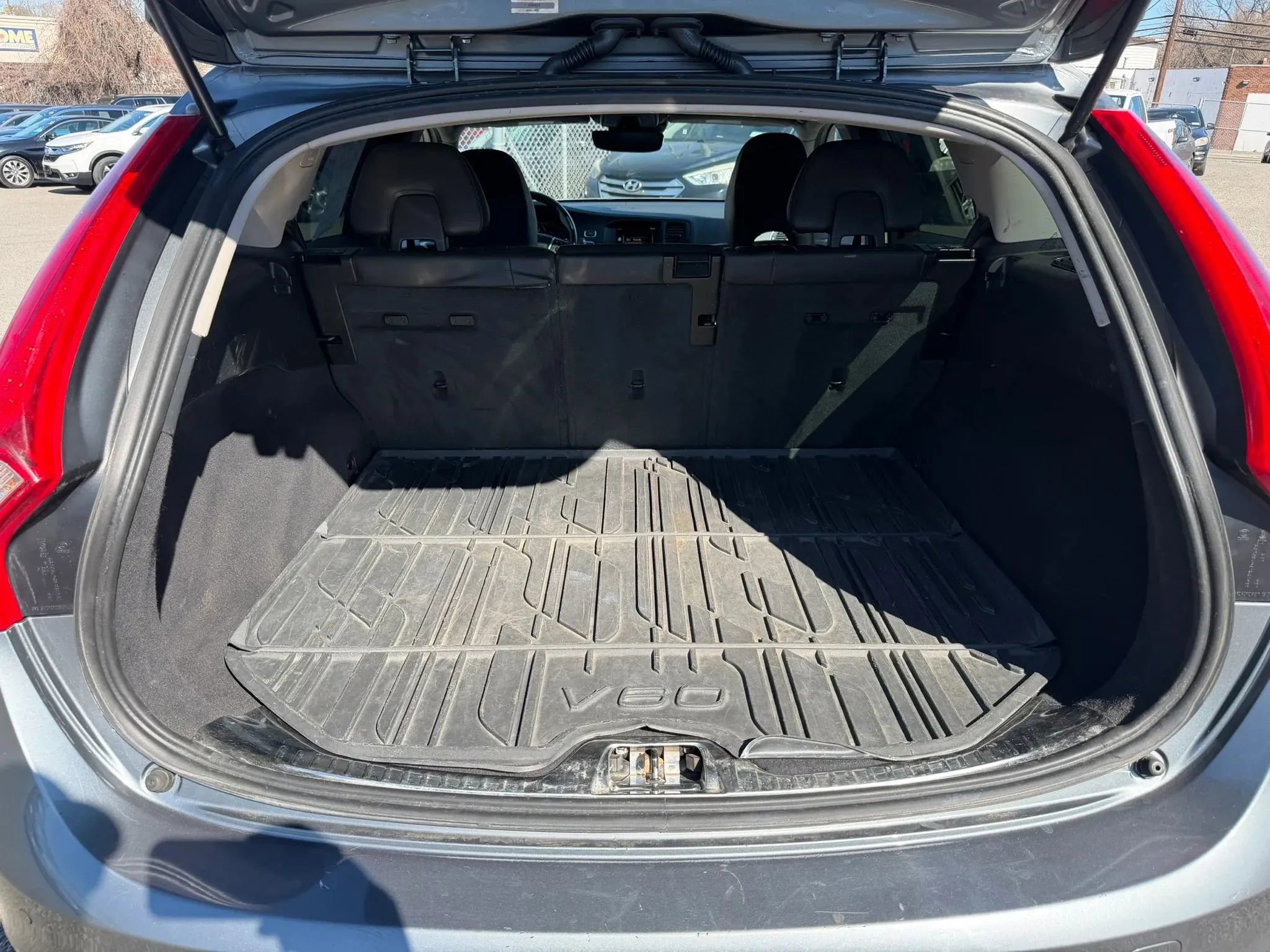 Used 2016 Volvo V60 T5 Cross Country w/ Protection Package image 13