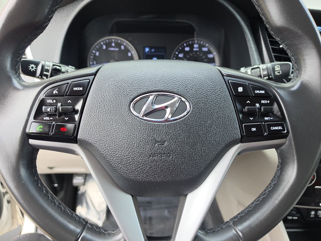 Used 2017 Hyundai Tucson Value w/ Cargo Package image 12
