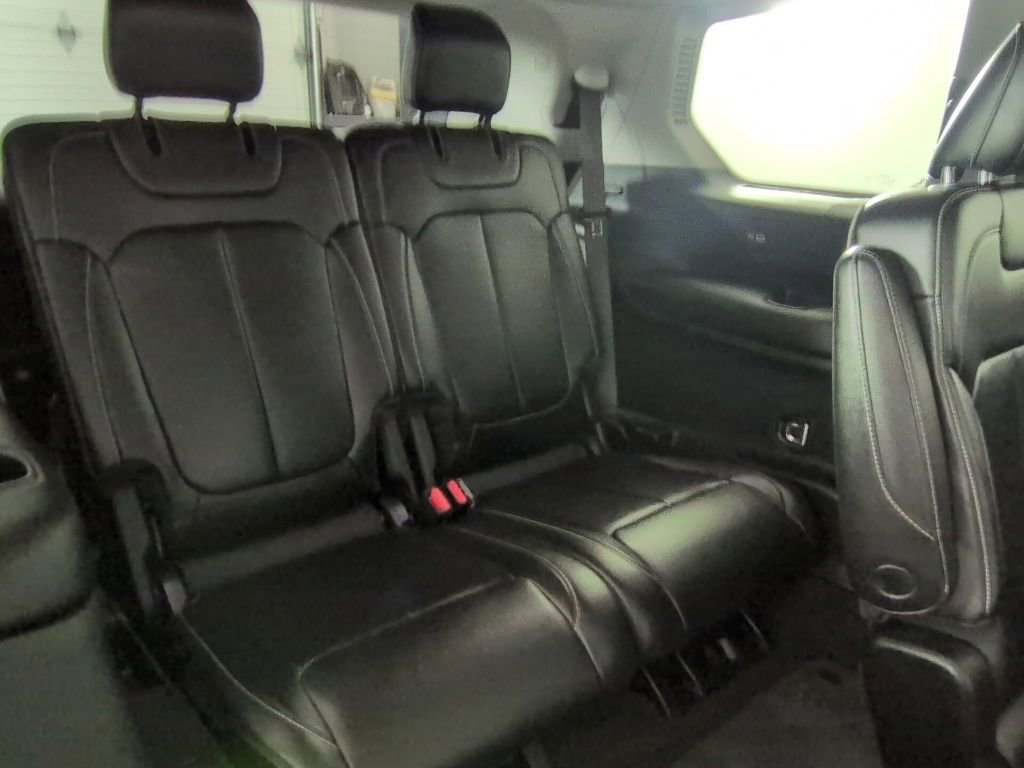 Used 2021 Jeep Grand Cherokee L Limited AWD/4WD image 32