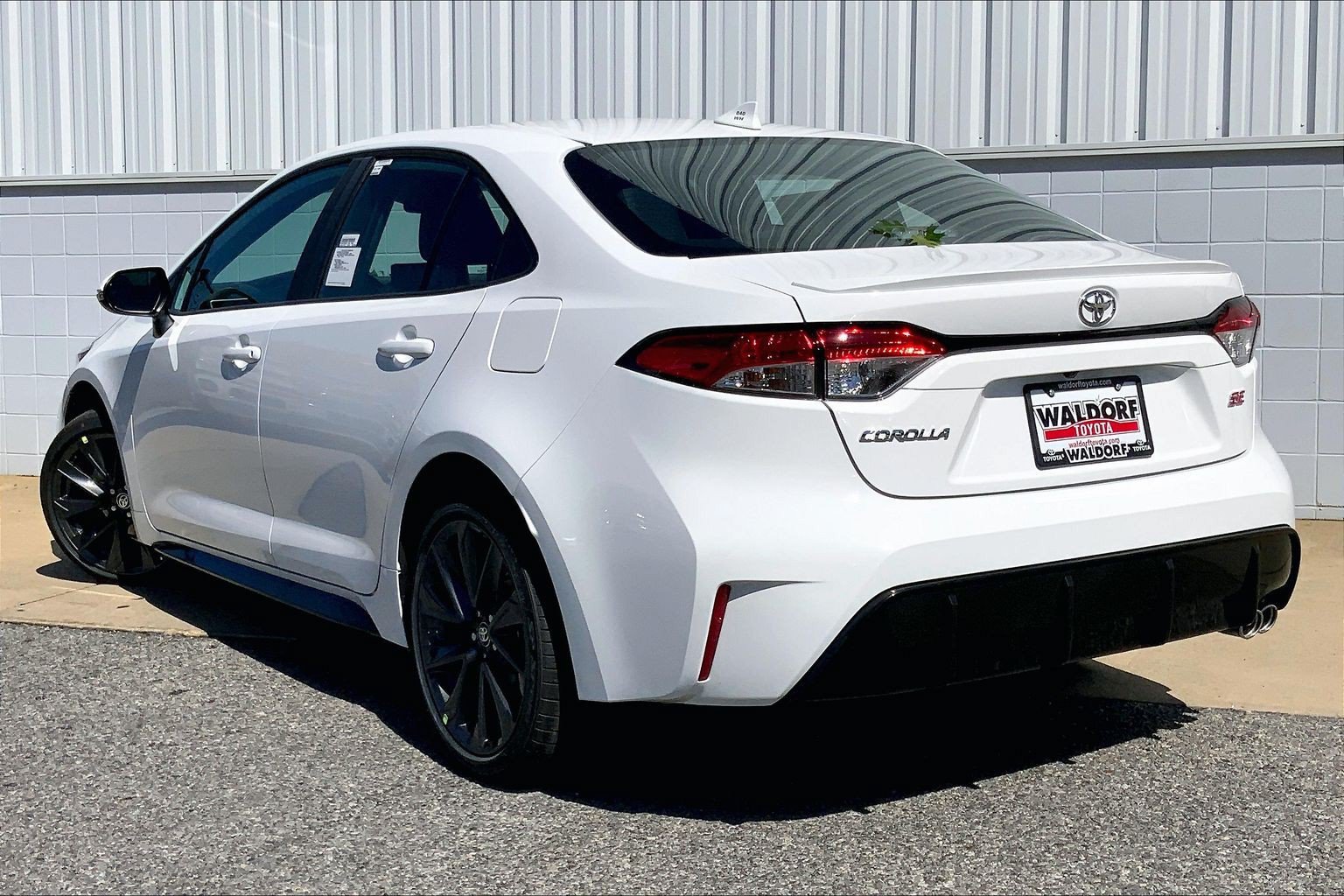 New 2026 Toyota Corolla SE FWD image 3
