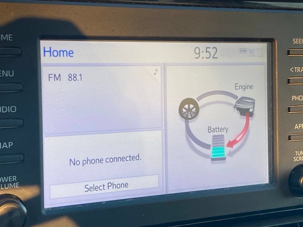 Used 2019 Toyota RAV4 LE w/ Carpet Mat Package AWD/4WD image 15