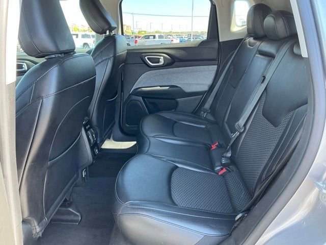 Used 2022 Jeep Compass Latitude FWD image 17