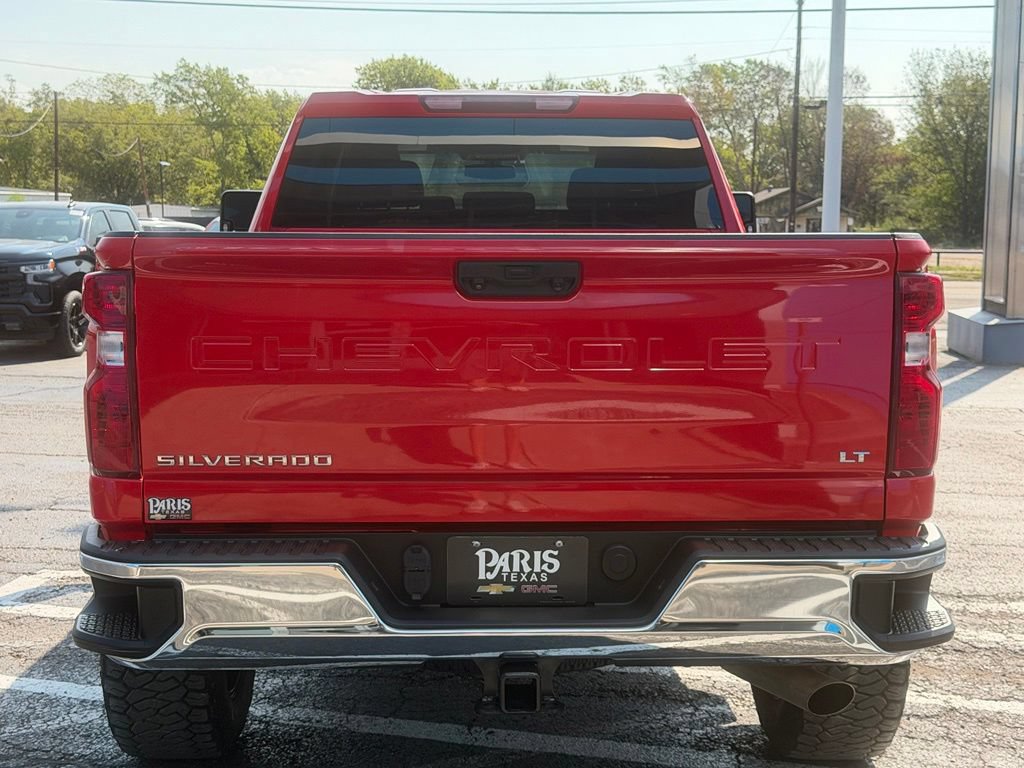 Used 2022 Chevrolet Silverado 2500 LT w/ Convenience Package AWD/4WD image 5