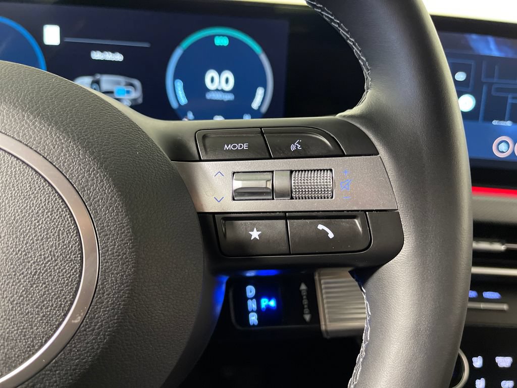 Certified 2025 Hyundai Sonata Limited FWD image 29