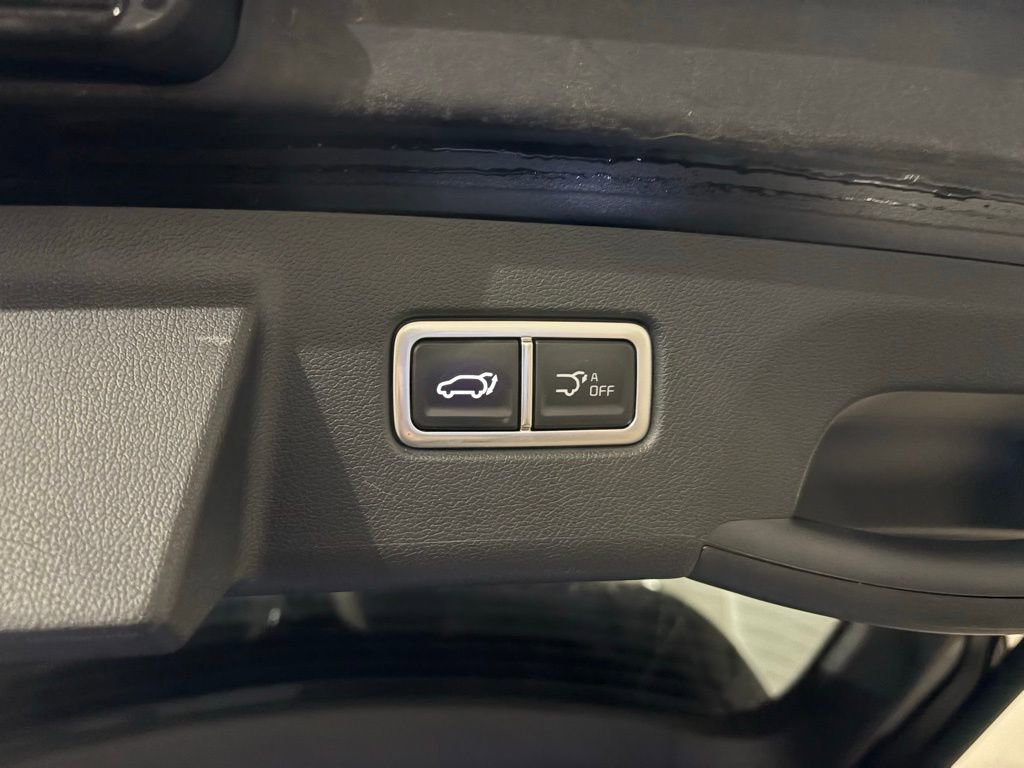 Used 2024 Kia Sorento SX Prestige image 16