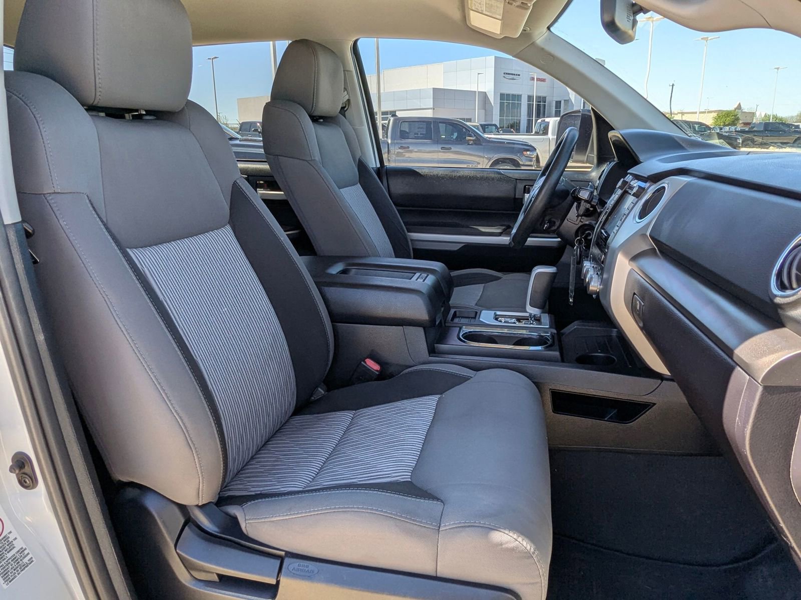 Used 2015 Toyota Tundra SR5 w/ SR5 Upgrade Package image 22