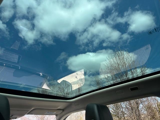 Used 2020 Land Rover Range Rover Evoque S image 23