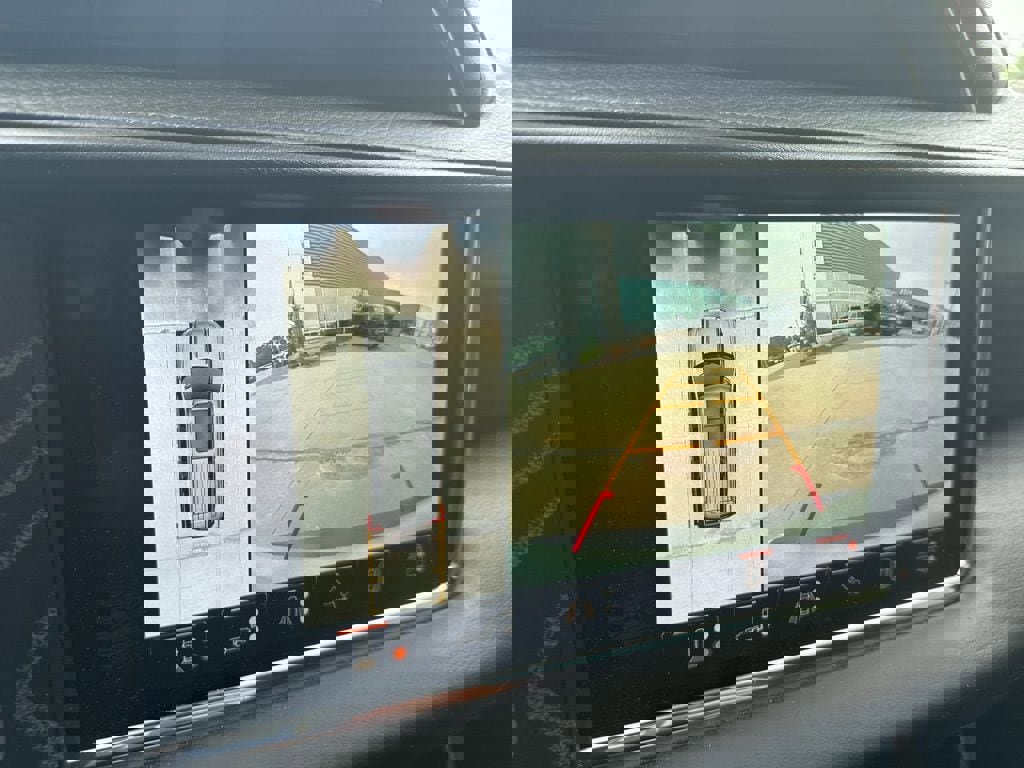 Used 2023 GMC Yukon Denali w/ Denali Reserve Package AWD/4WD image 13