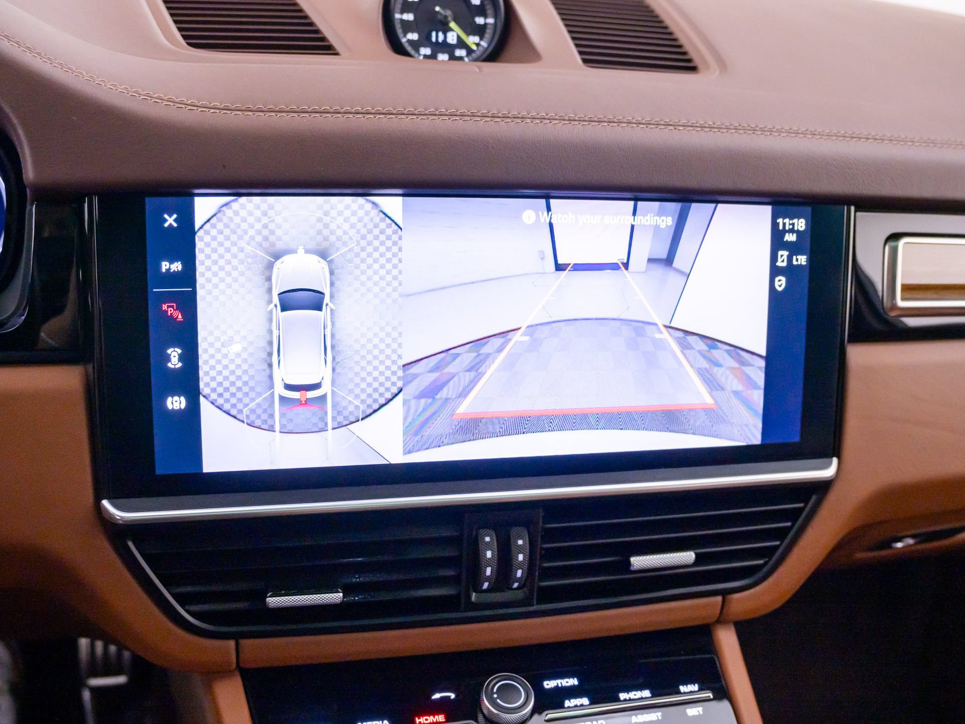 Used 2023 Porsche Cayenne Turbo S w/ Premium Package Plus AWD/4WD image 26