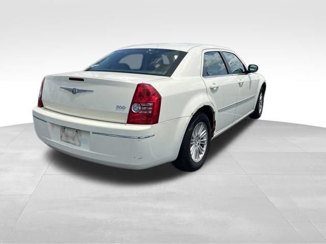 Used 2008 Chrysler 300 Touring w/ Comfort/Convenience Group RWD image 7