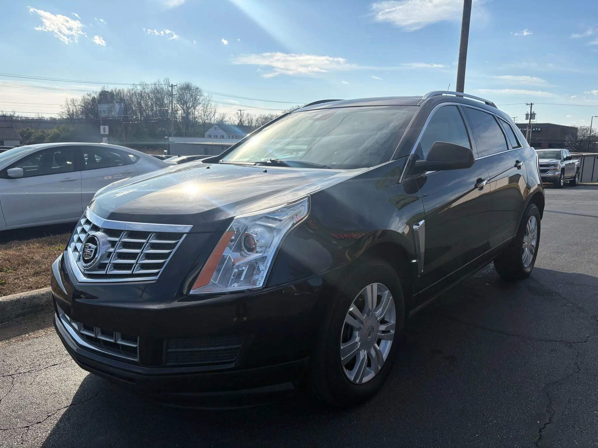 Used 2016 Cadillac SRX Luxury w/ Driver Awareness Package image 3