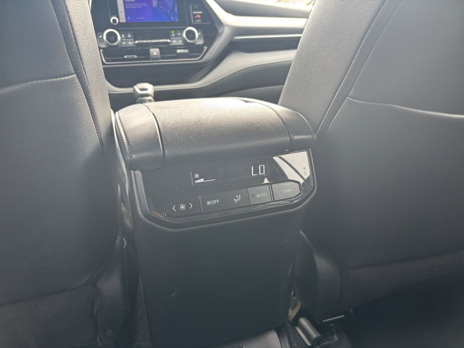 Used 2025 Toyota Highlander XSE image 24
