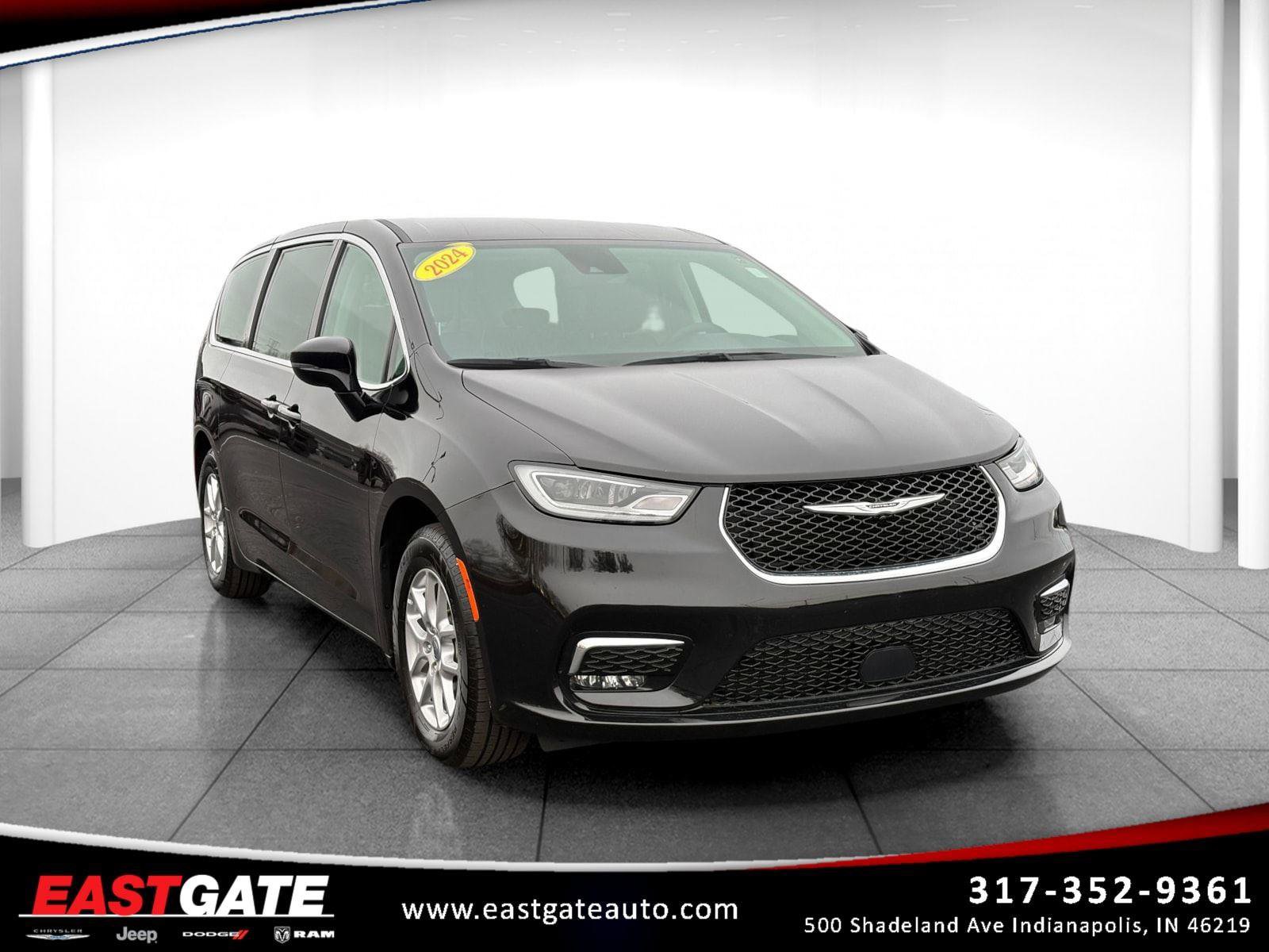 Used 2024 Chrysler Pacifica Touring-L