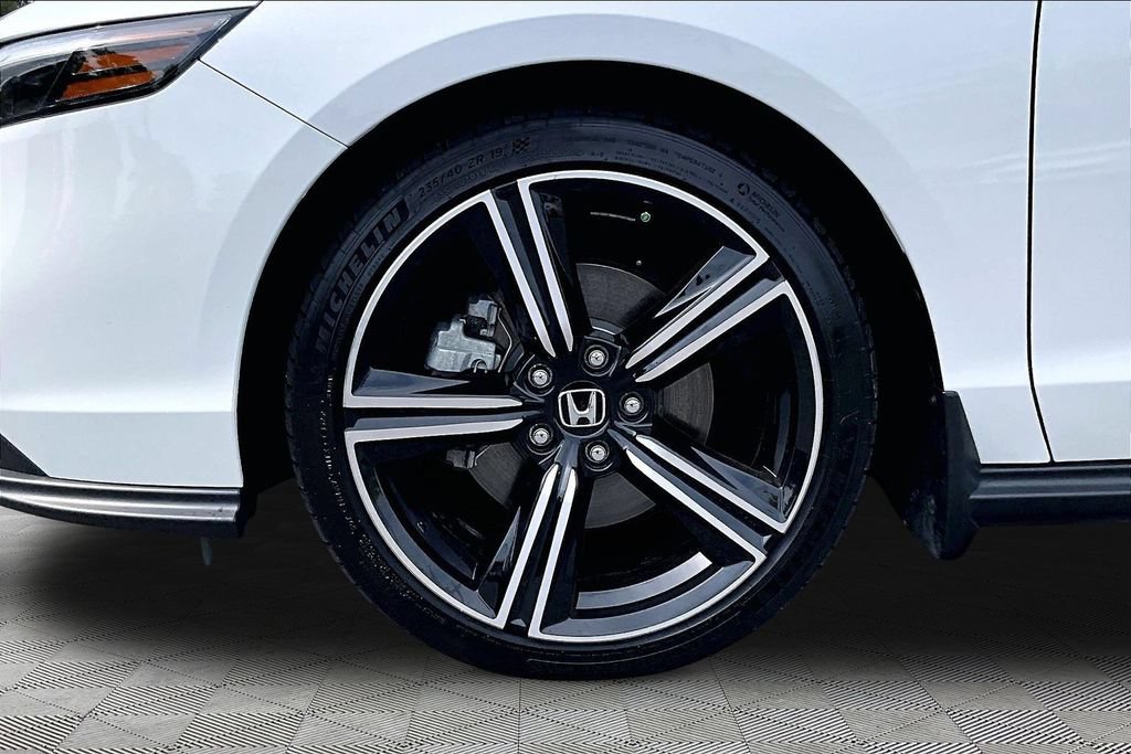 Used 2025 Honda Accord Sport image 24