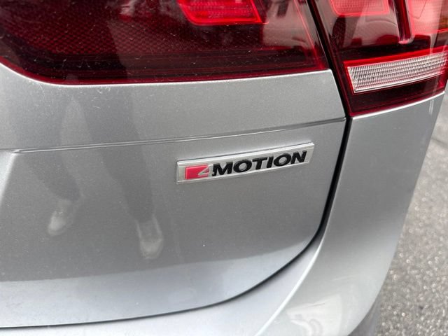 Used 2021 Volkswagen Tiguan SEL AWD/4WD image 15