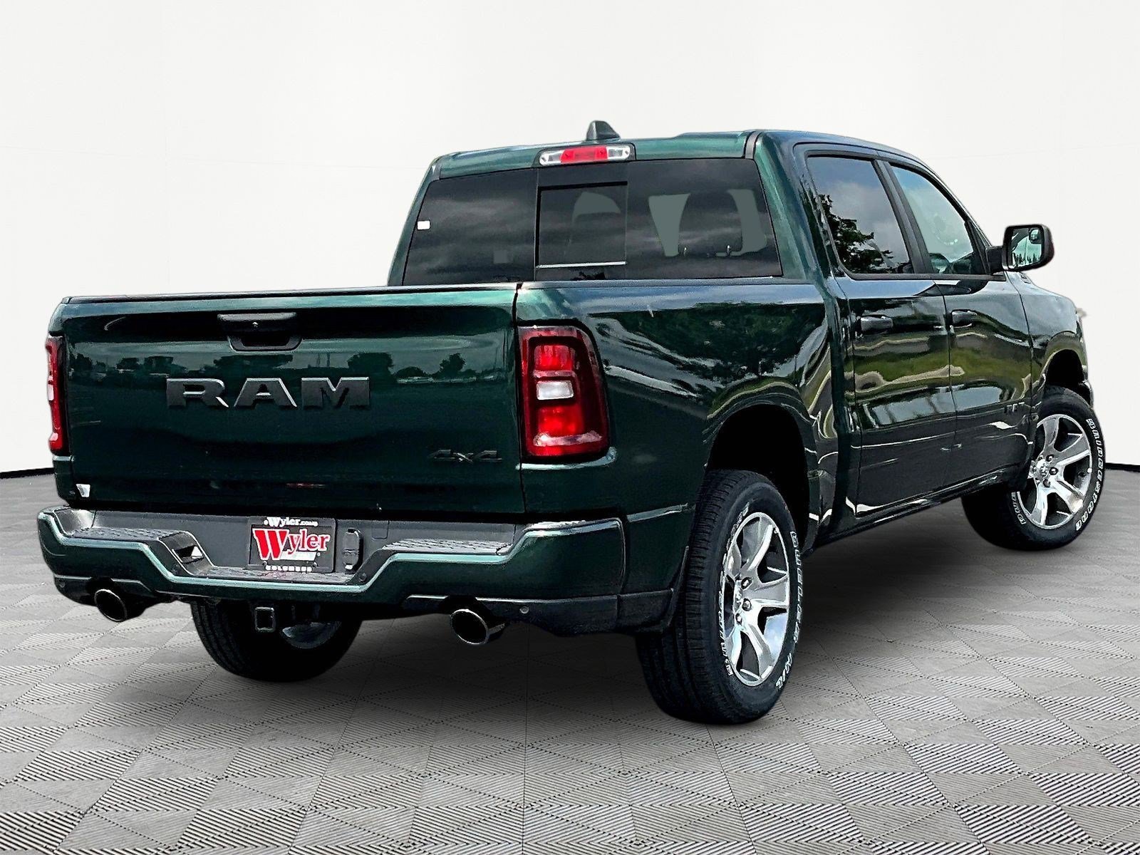 New 2026 RAM 1500 Express AWD/4WD image 7