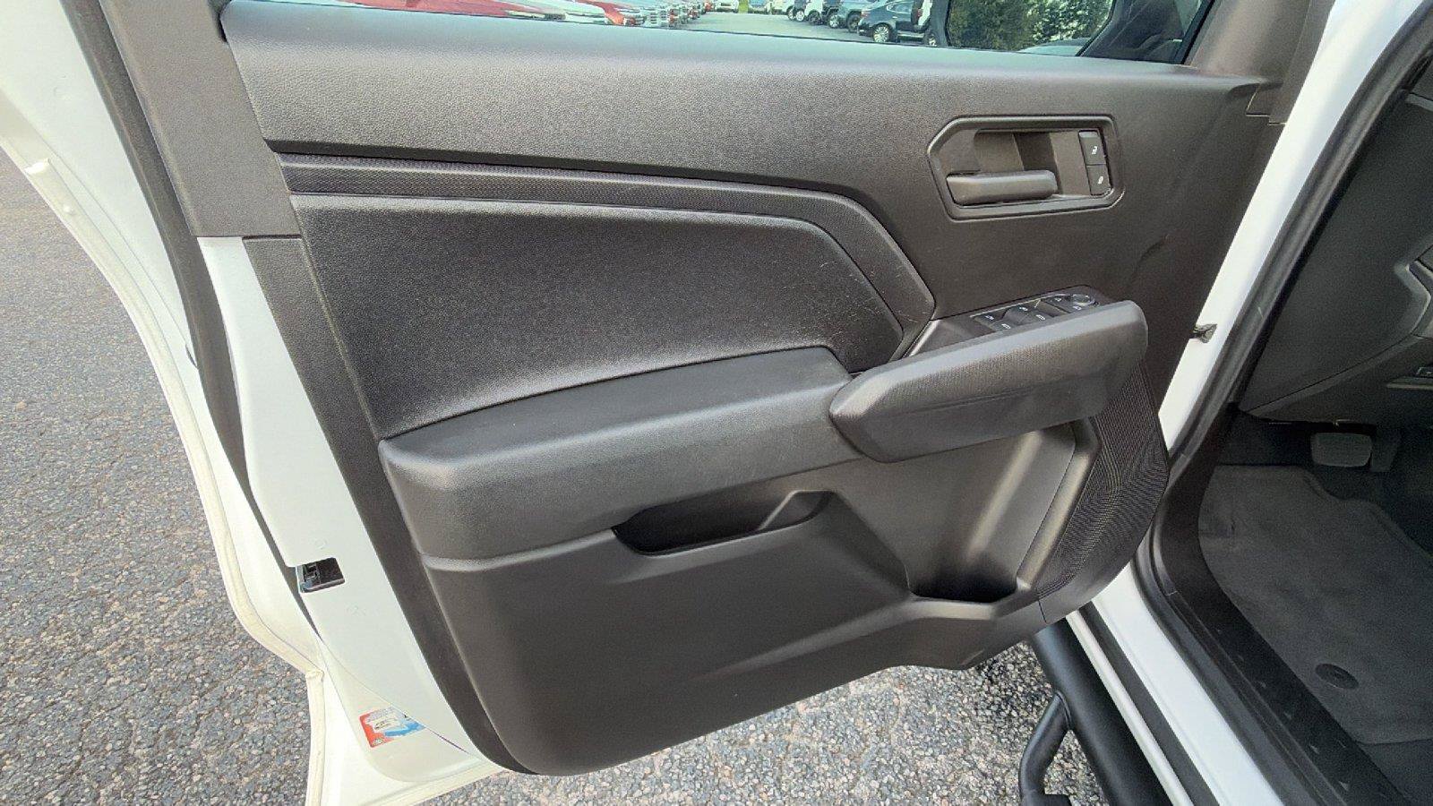 Used 2024 Chevrolet Colorado Trail Boss w/ Advanced Trailering Package AWD/4WD image 14