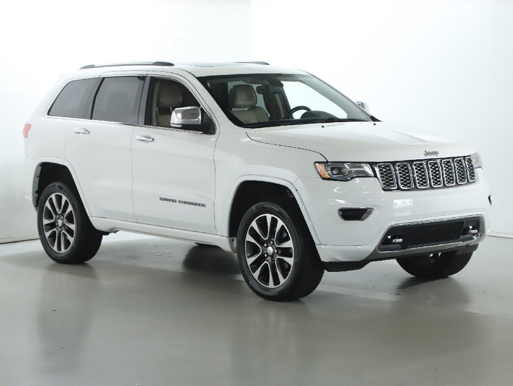 Used 2017 Jeep Grand Cherokee Overland AWD/4WD image 9