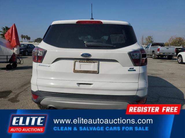 Used 2017 Ford Escape SE image 12
