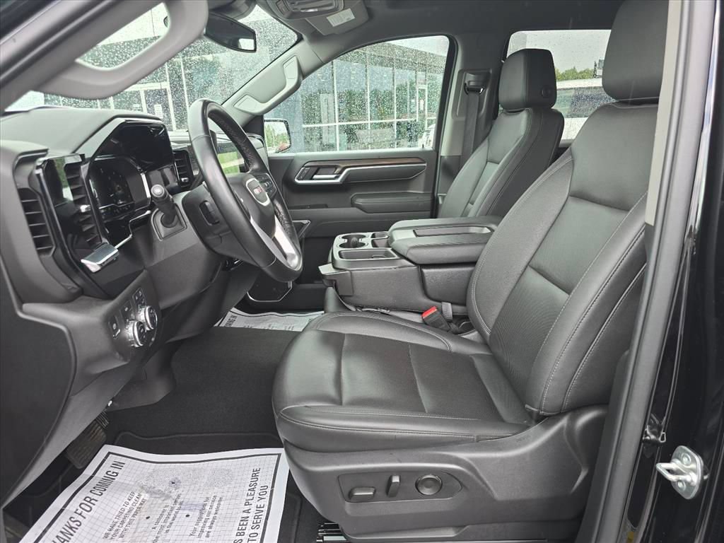Used 2025 GMC Sierra 1500 SLT AWD/4WD image 11