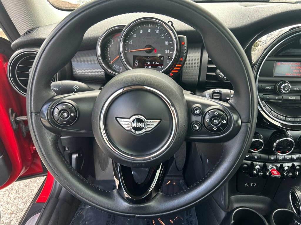 Used 2015 MINI Cooper 2-Door Hardtop FWD image 32