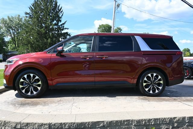 Used 2022 Kia Carnival EX FWD image 8