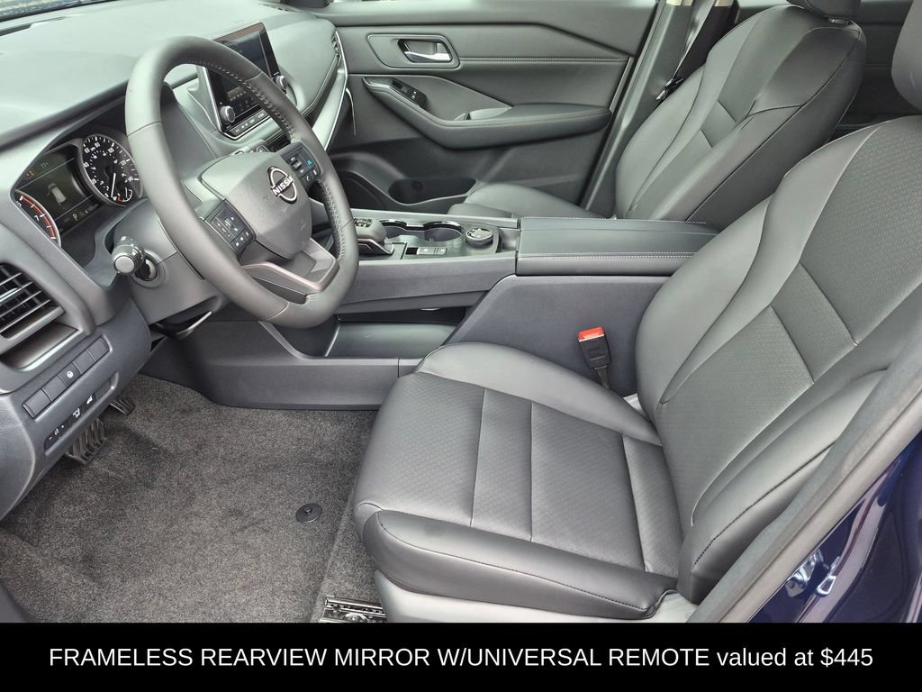 New 2026 Nissan Rogue Dark Armor AWD/4WD image 6