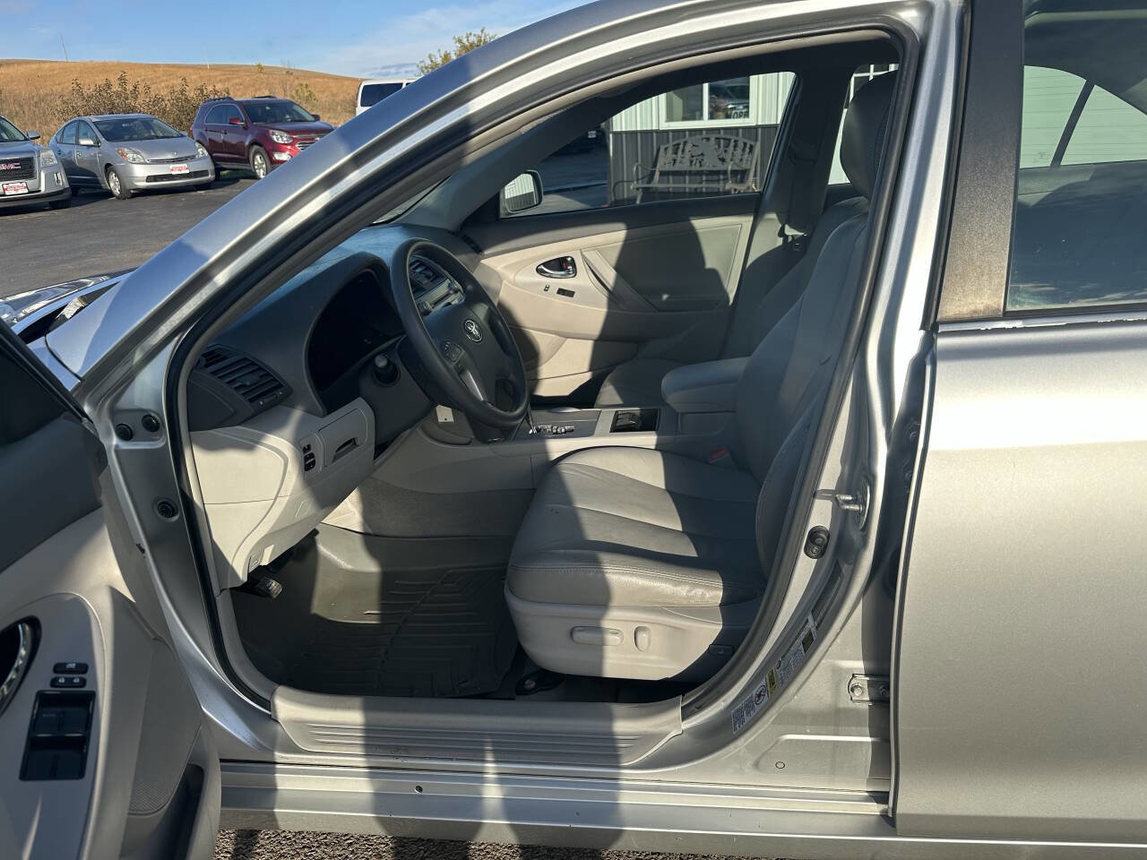 Used 2009 Toyota Camry LE image 9