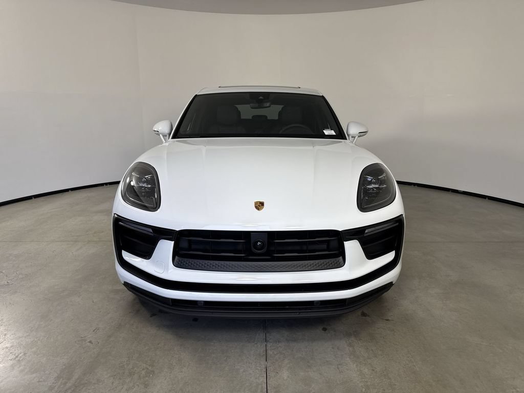 New 2026 Porsche Macan AWD/4WD image 10