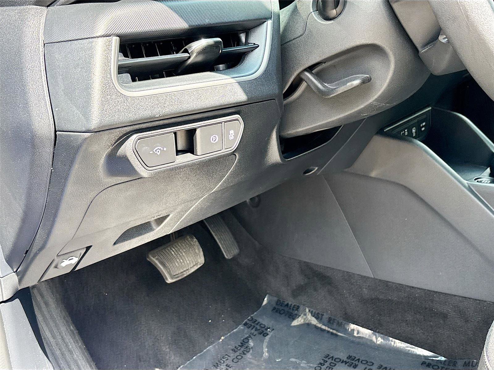 Used 2025 Kia K4 LXS image 10