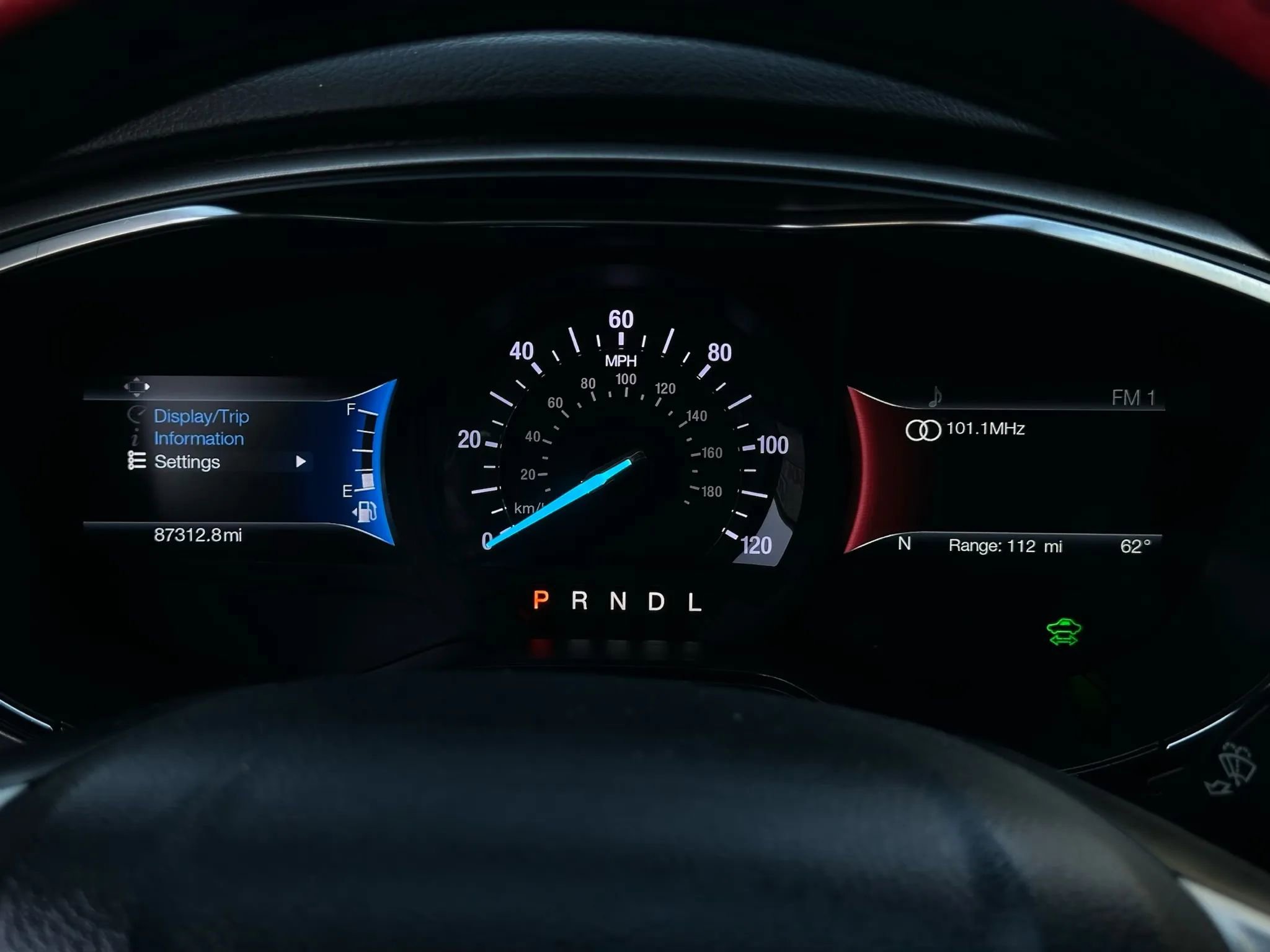 Used 2020 Ford Fusion SE image 30