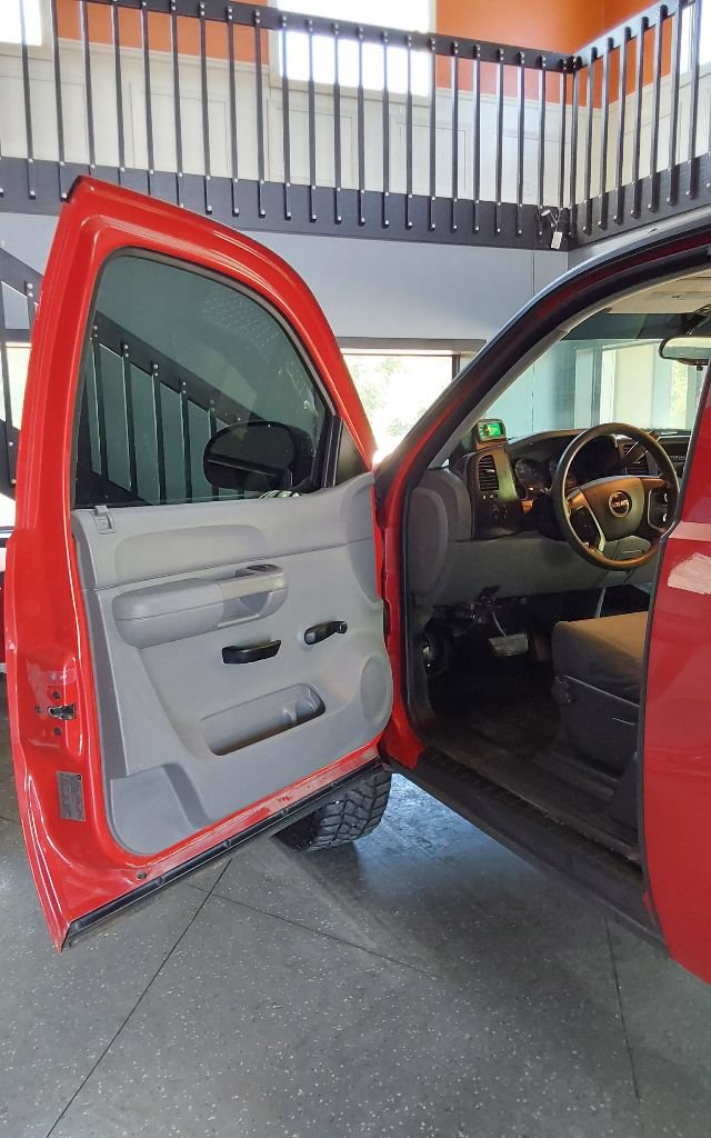 Used 2008 GMC Sierra 1500 W/T w/ Work Truck Preferred Package AWD/4WD image 15