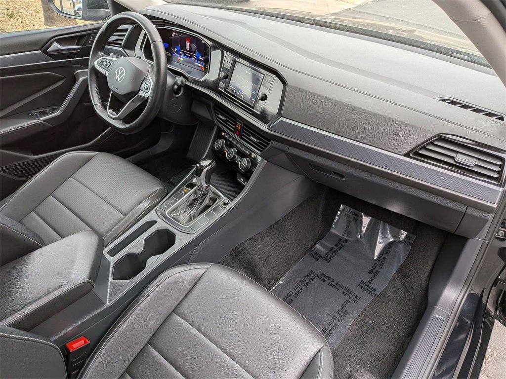 Used 2024 Volkswagen Jetta SE image 33