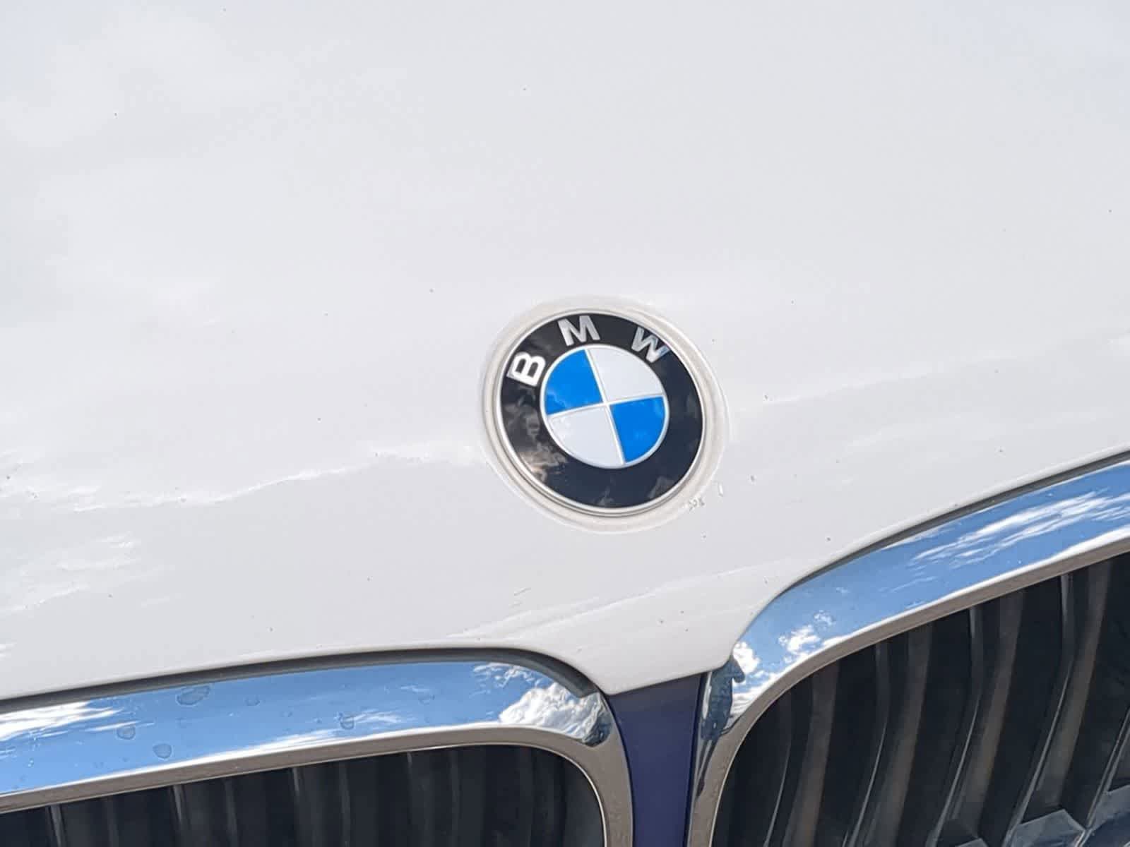 Used 2019 BMW 530i xDrive w/ Convenience Package AWD/4WD image 12