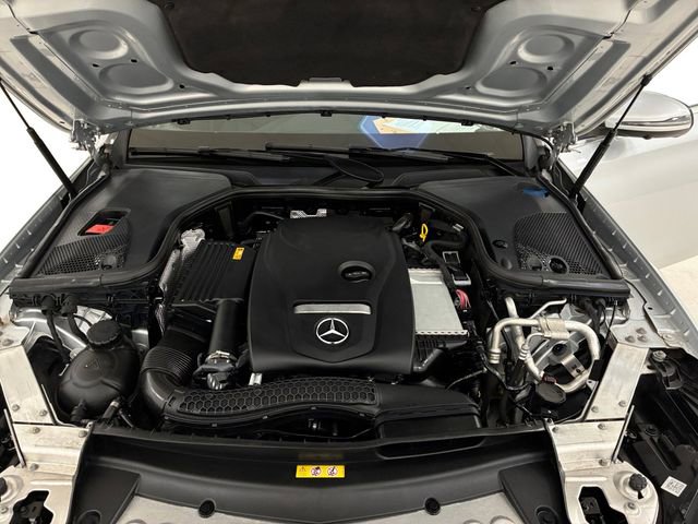 Used 2019 Mercedes-Benz E 300 4MATIC image 11